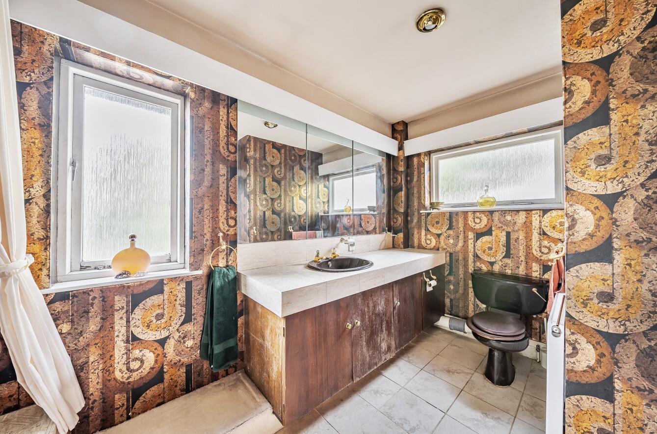 Warborough Close, Llanelli, SA15 3LH